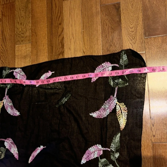 Vintage cotton scarf colourful  leaf detail - Picture 4 of 8